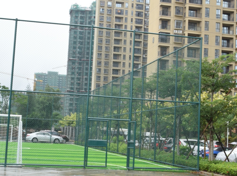 家用智能篮球架安装后体验：小空间也能享受专业训练